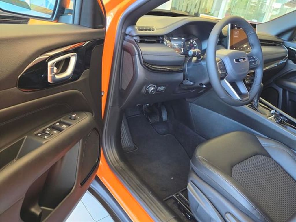 New 2026 Jeep Compass LATITUDE ALTITUDE 4X4 Sport Utility