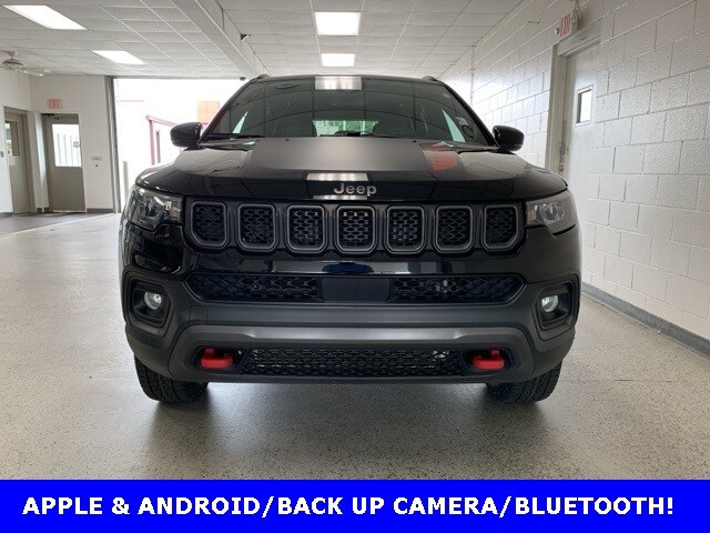 2023 Jeep Compass Trailhawk Sport photo 2