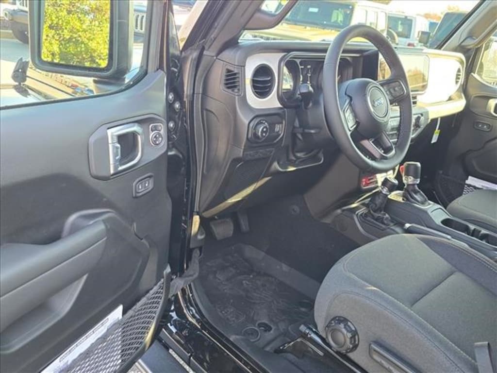 New 2026 Jeep Gladiator WILLYS 4X4 Pickup