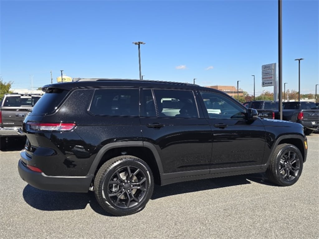 New 2025 Jeep Grand Cherokee L LIMITED 4X4 Sport Utility