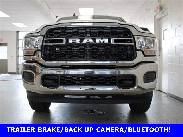 2022 Ram 2500 Tradesman photo 2