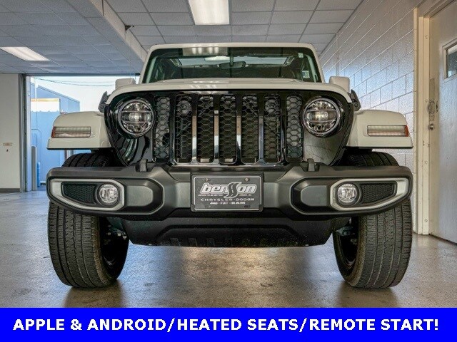 2022 Jeep Wrangler Unlimited Sahara 4xe photo 2