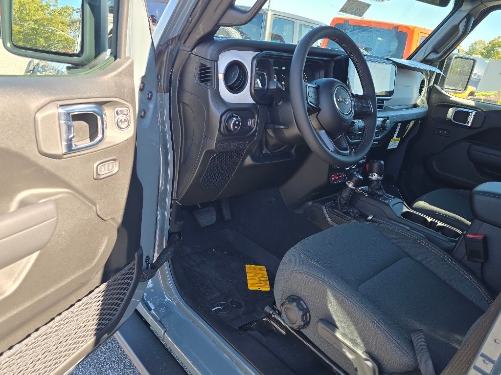 New 2026 Jeep Gladiator WILLYS 4X4 Pickup