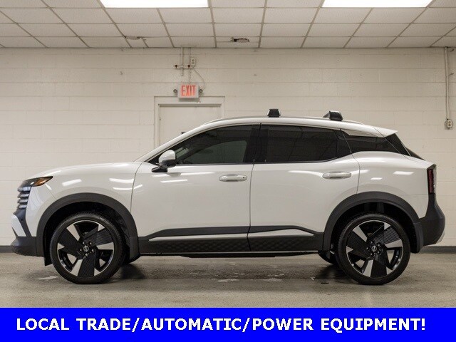 2025 Nissan Kicks SR photo 3