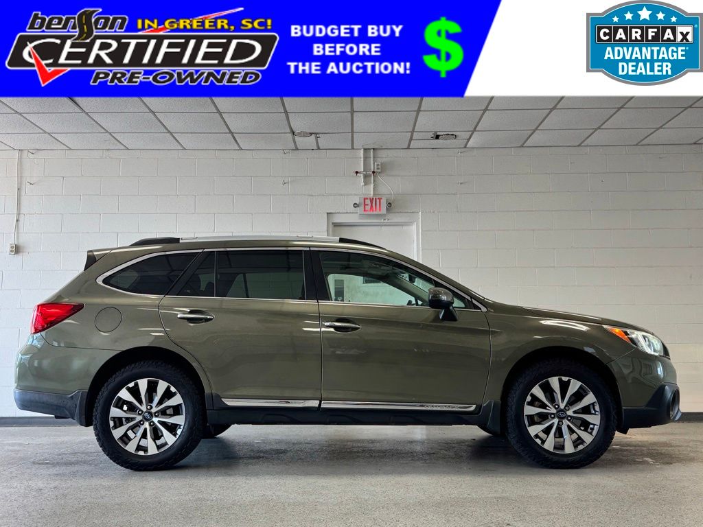 2017 Subaru Outback 2.5i Touring's photo