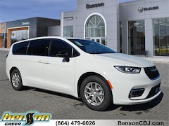 2026 Chrysler Pacifica SELECT Passenger Van