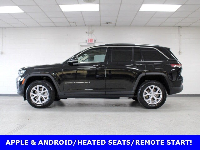 2022 Jeep Grand Cherokee Limited Sport photo 3