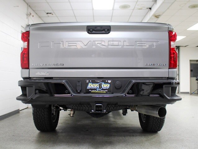 2025 Chevrolet Silverado 2500HD Custom photo 4