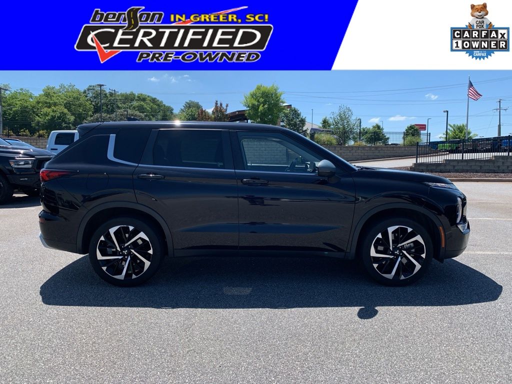 2022 Mitsubishi Outlander SE 2WD's photo