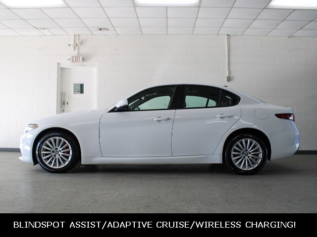 2022 Alfa Romeo Giulia SPRINT photo 4