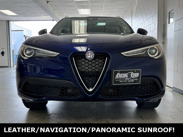 2021 Alfa Romeo Stelvio Ti Sport photo 3