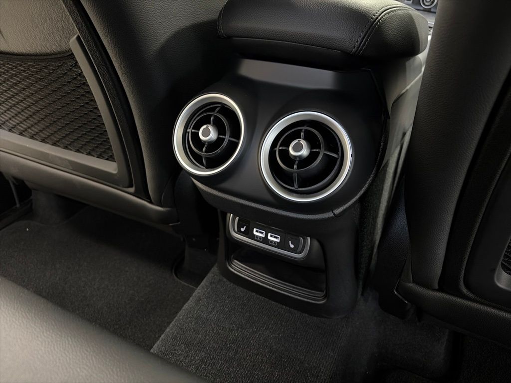 2023 Alfa Romeo Stelvio Veloce - Photo 17