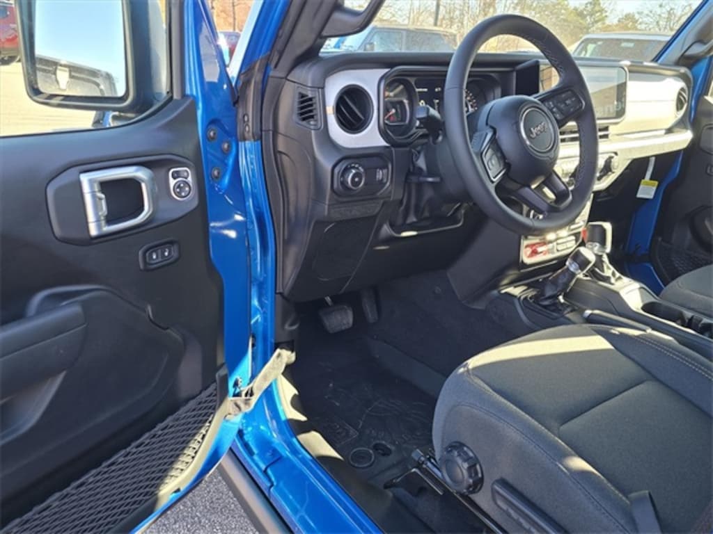New 2026 Jeep Wrangler 4-DOOR WILLYS Sport Utility