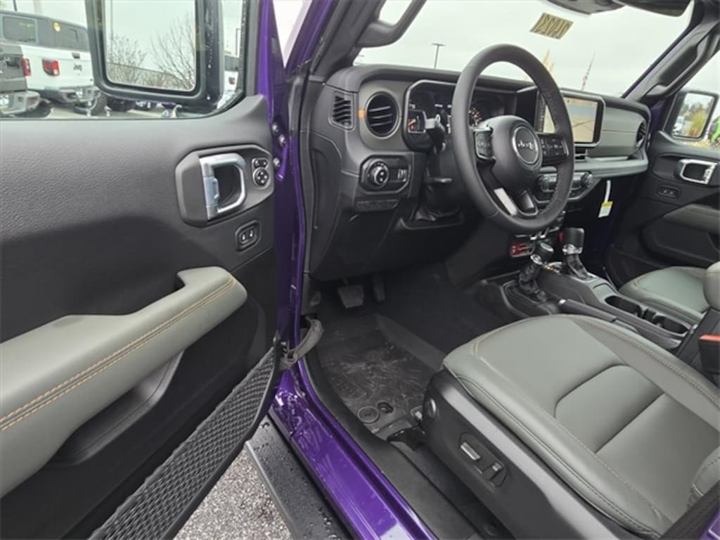 New 2026 Jeep Gladiator MOJAVE X 4X4 Pickup