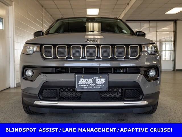 2022 Jeep Compass Limited Sport photo 2