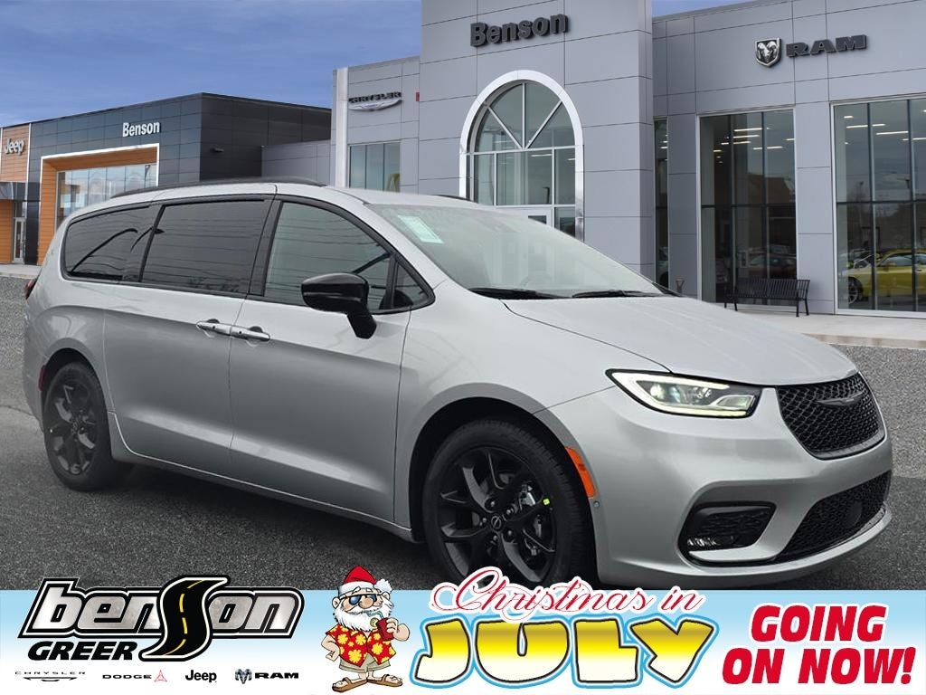 New 2026 Chrysler Pacifica SELECT Passenger Van