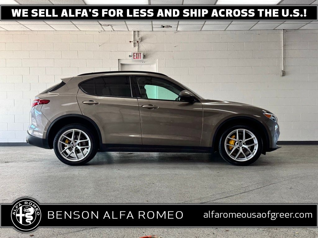 2019 Alfa Romeo Stelvio Sport