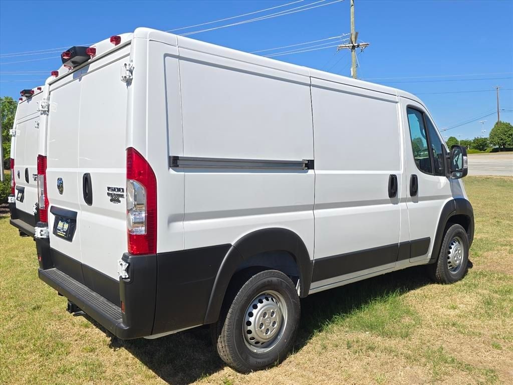 New 2026 Ram ProMaster PROMASTER 1500 TRADESMAN CARGO VAN LOW ROOF 118' W Cargo Van