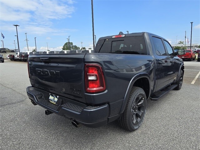 2025 Ram 1500 Big Horn photo 2