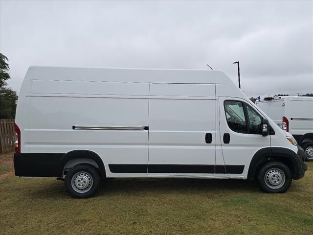 2025 Ram ProMaster 3500 photo 2
