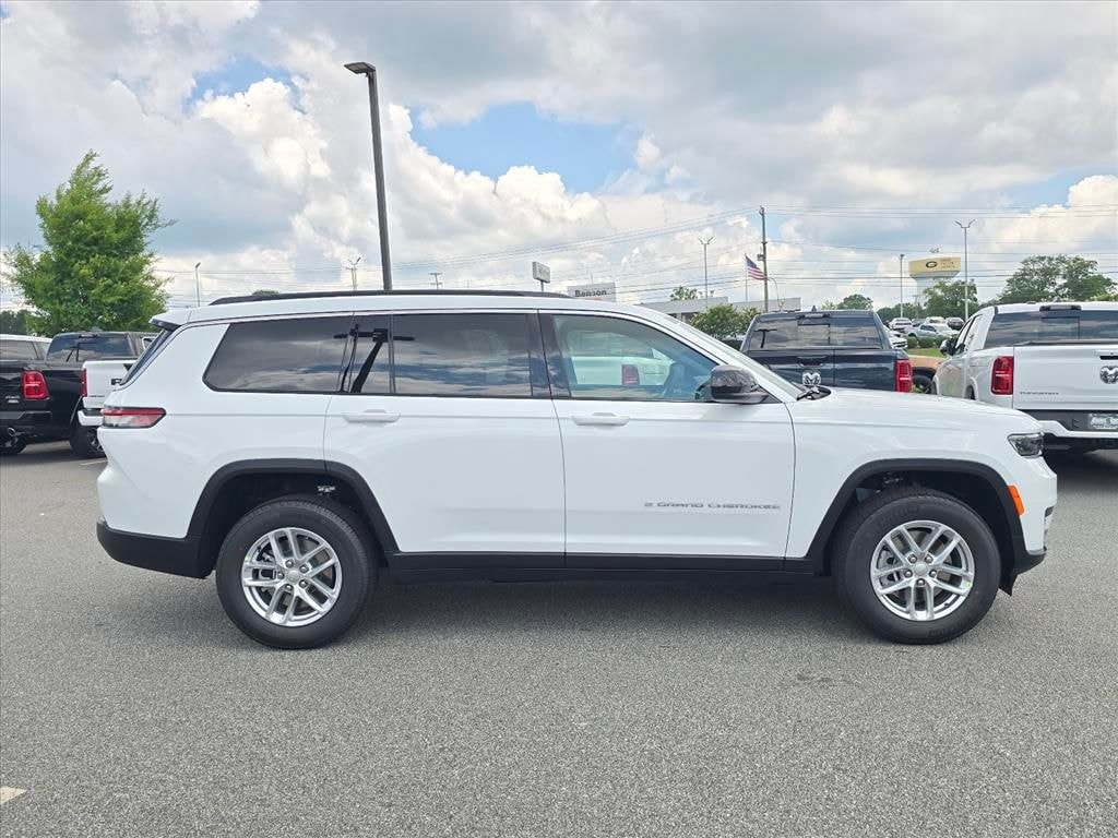 New 2026 Jeep Grand Cherokee L LAREDO 4X2 Sport Utility