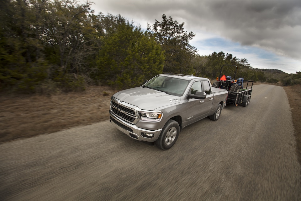 2019-RAM-1500-BigHorn-CrewCab-Truck-L03.jpeg