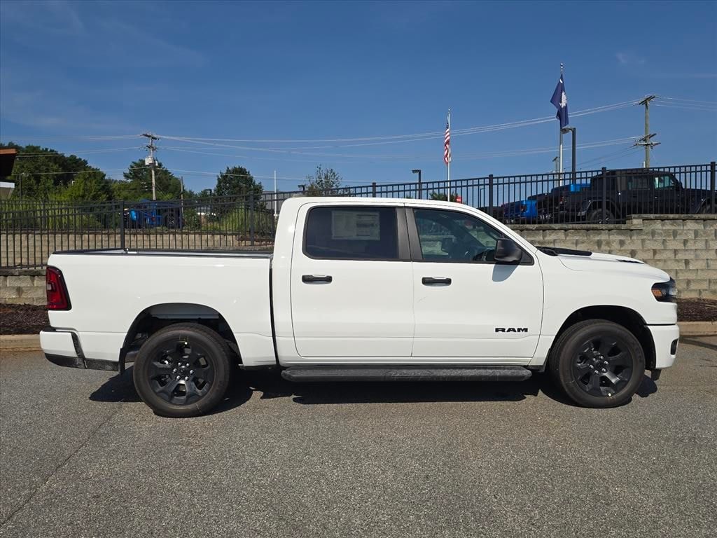 New 2026 Ram 1500 EXPRESS CREW CAB 4X4 5'7 BOX Pickup