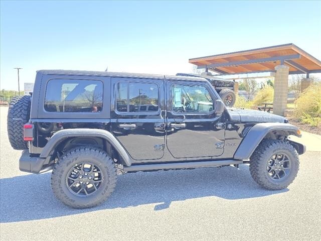 2025 Jeep Wrangler Willys photo 2