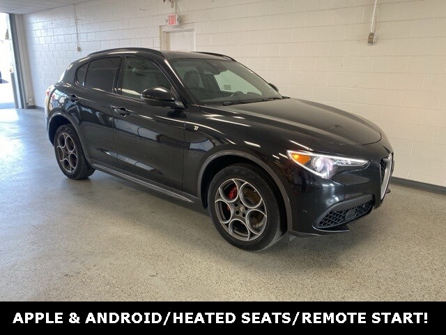 2022 Alfa Romeo Stelvio Ti photo 3