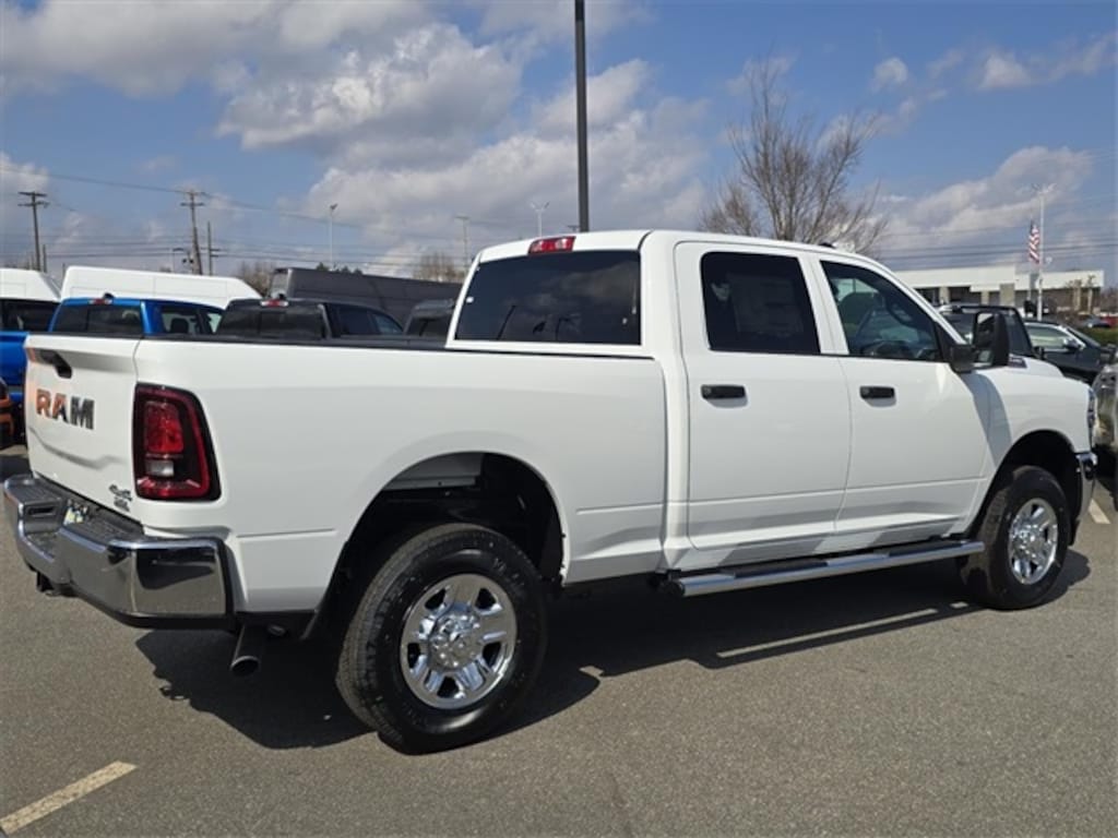 New 2026 Ram 2500 TRADESMAN CREW CAB 4X4 6'4 BOX Pickup