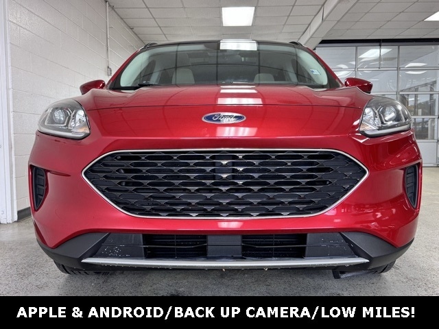 Used 2021 Ford Escape SE with VIN 1FMCU0G66MUB00108 for sale in Greer, SC