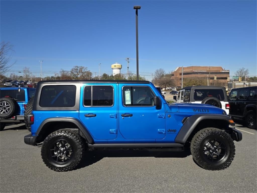 New 2026 Jeep Wrangler 4-DOOR WILLYS Sport Utility