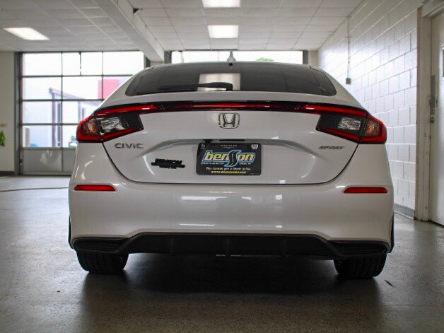 2023 Honda Civic Sport Hatchback photo 4