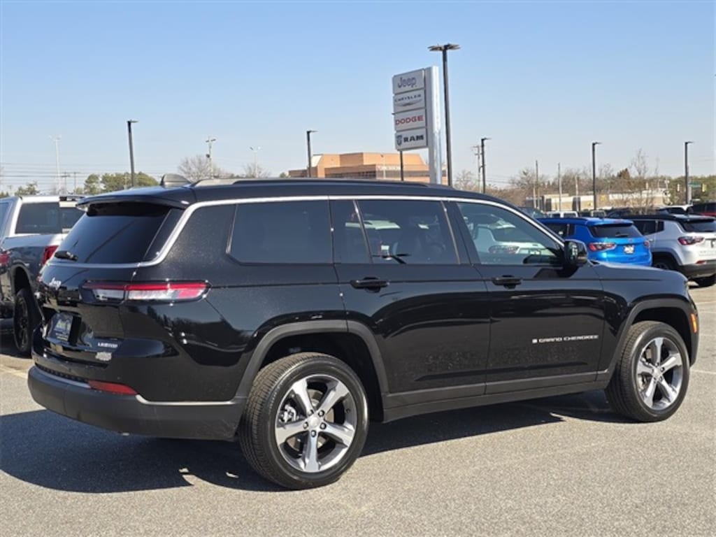 New 2026 Jeep Grand Cherokee L LIMITED 4X4 Sport Utility