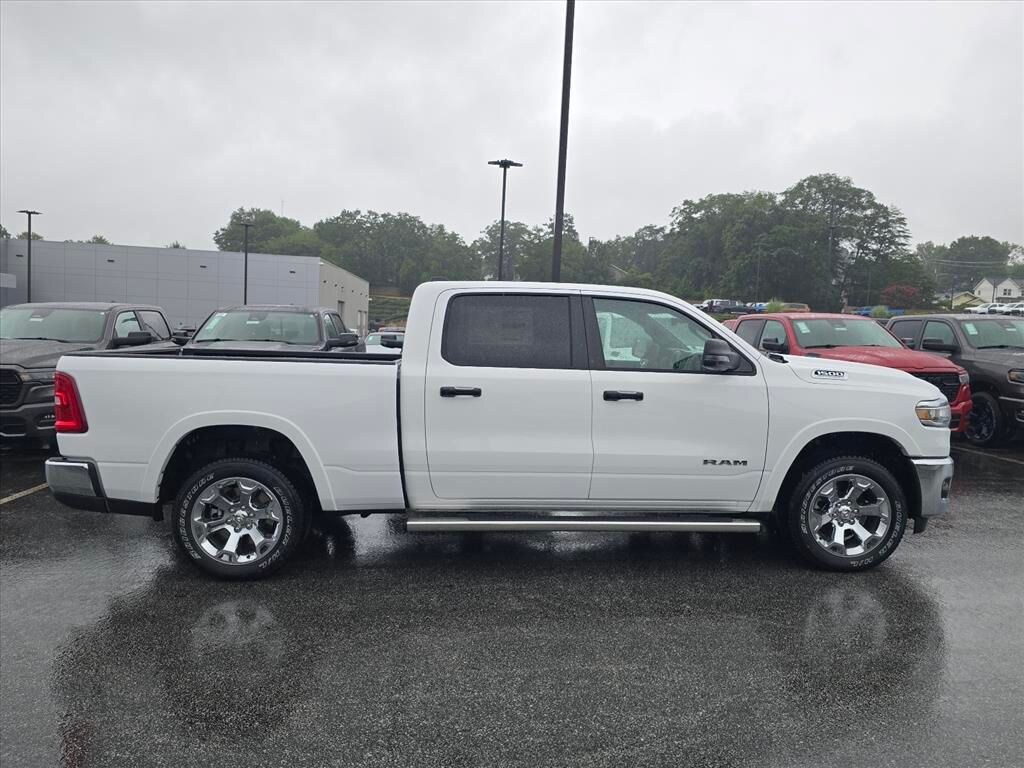 New 2026 Ram 1500 BIG HORN CREW CAB 4X4 6'4 BOX Pickup