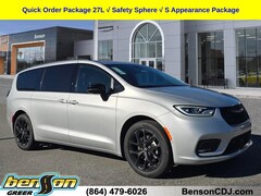 2026 Chrysler Pacifica SELECT Passenger Van