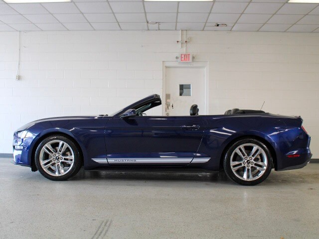 2020 Ford Mustang EcoBoost Premium Convertible photo 4