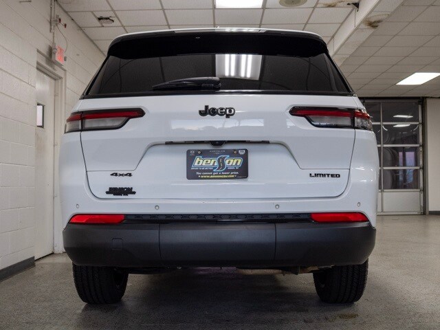 2023 Jeep Grand Cherokee Limited photo 4
