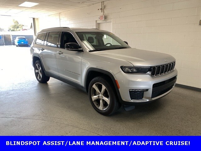 2022 Jeep Grand Cherokee Limited photo 3