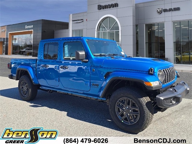 2026 Jeep Gladiator Sport S's photo