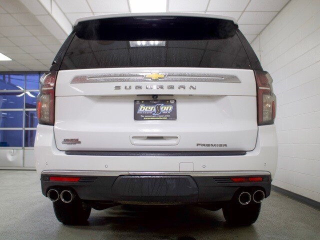 2021 Chevrolet Suburban Premier photo 4