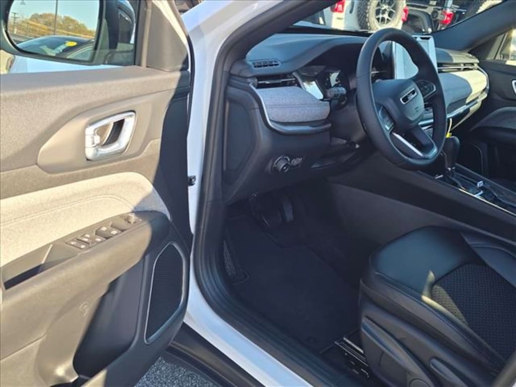 New 2026 Jeep Compass LATITUDE ALTITUDE 4X4 Sport Utility