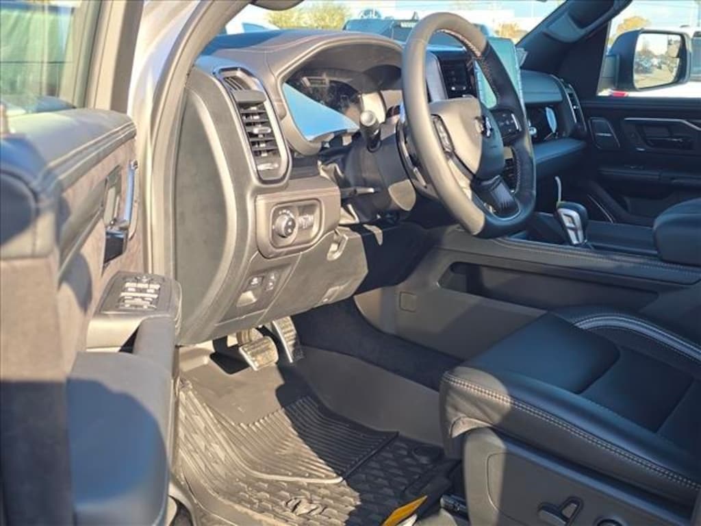 New 2026 Ram 1500 RHO CREW CAB 4X4 5'7 BOX Pickup