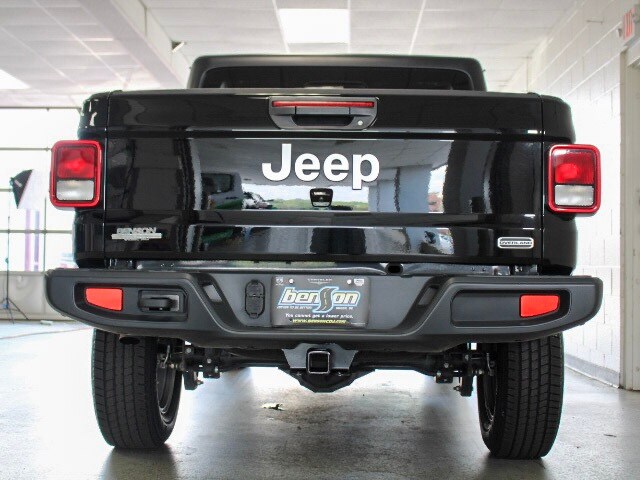 2021 Jeep Gladiator Overland photo 4
