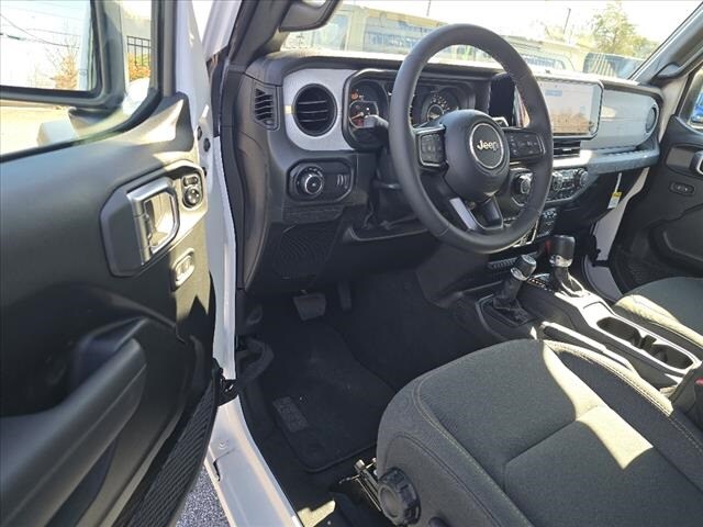 2025 Jeep Wrangler Sport S photo 4