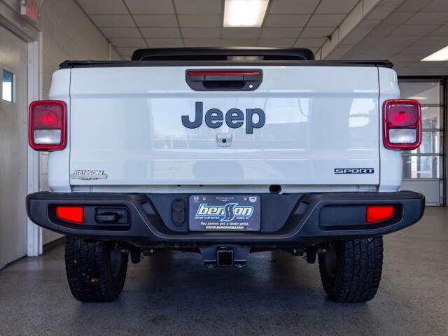 2020 Jeep Gladiator Sport photo 4