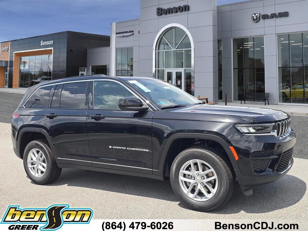 New 2026 Jeep Grand Cherokee LAREDO 4X4 Sport Utility