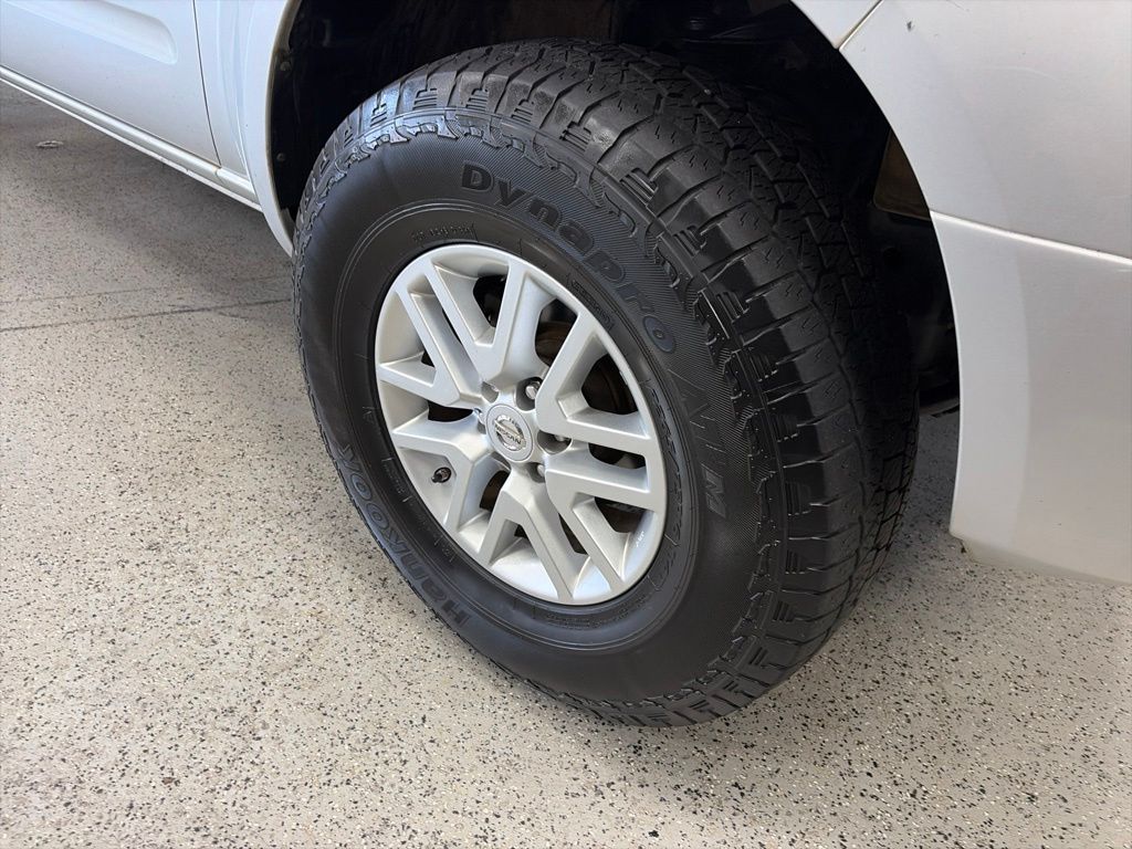 Used 2014 Nissan Frontier SV with VIN 1N6AD0ER5EN745009 for sale in Greer, SC