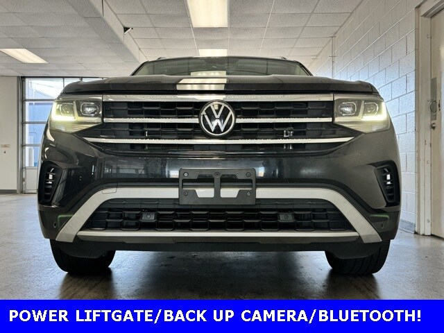 2023 Volkswagen Atlas SE Technology photo 2