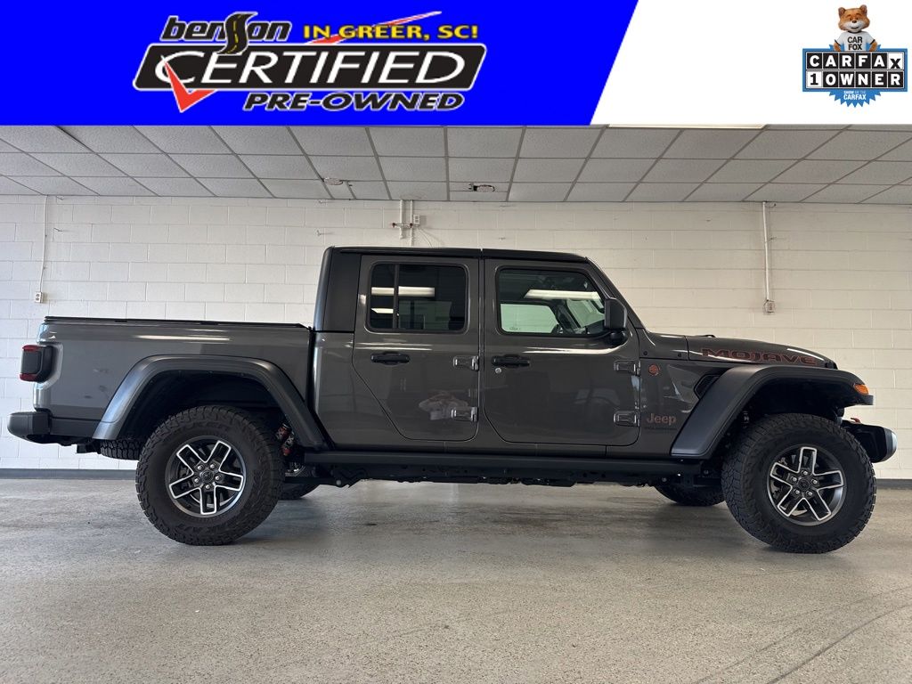 2024 Jeep Gladiator Mojave's photo